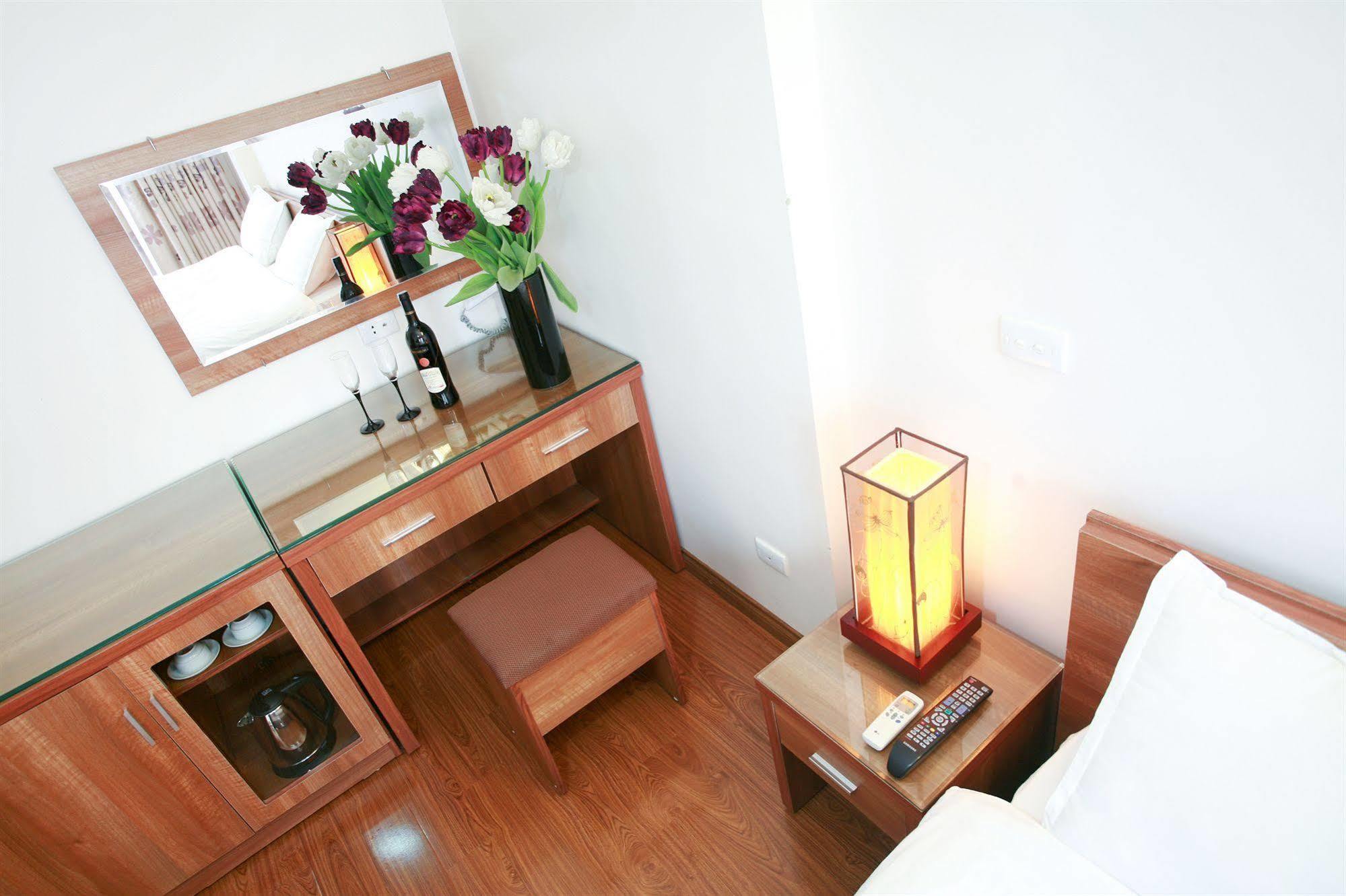 Especen Hotel Hanoi Bagian luar foto