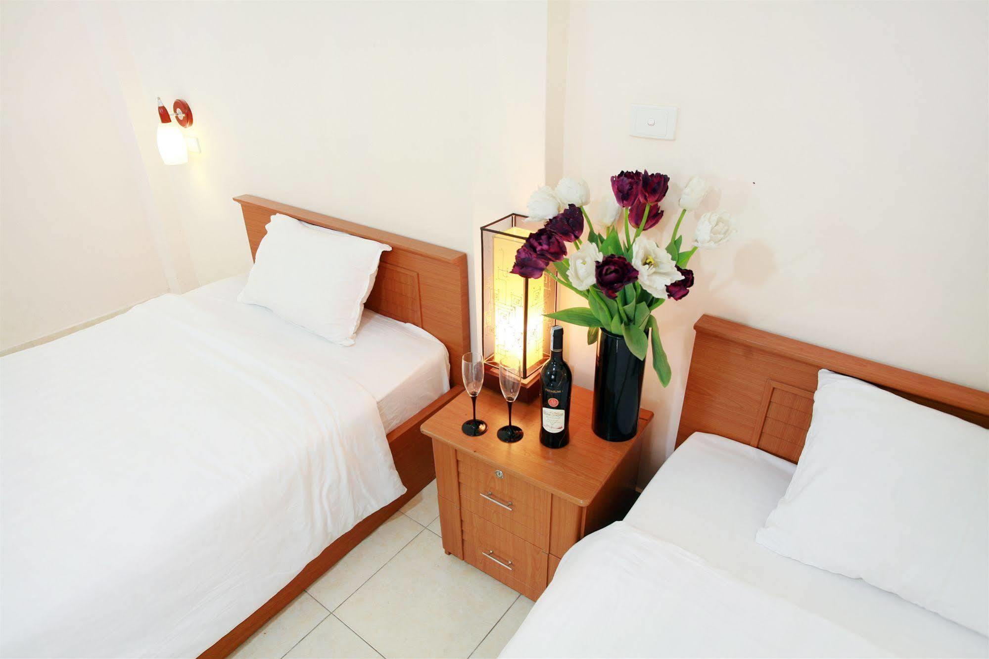 Especen Hotel Hanoi Bagian luar foto